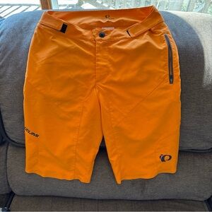 Pearl Izumi  Trail/ Mountain Shorts Summit 19111907  Size 32 Orange Lightweight